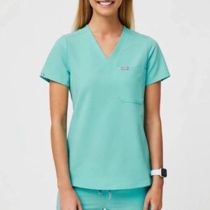 Figs Catarina One-Pocket Scrub Top - Aqua Fresh - Size Medium